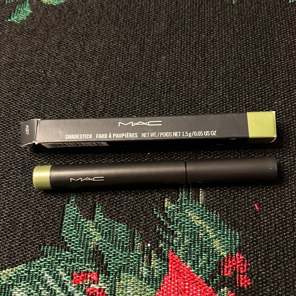 MAC Shade stick.